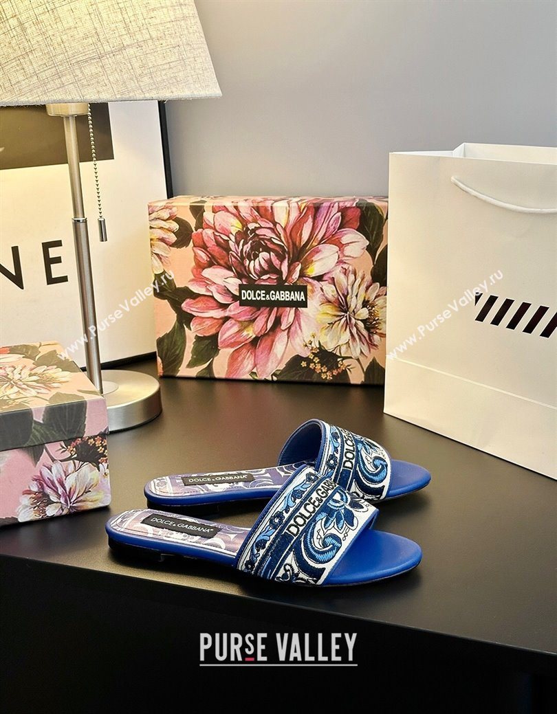 Dolce Gabbana Flat Sliders Sandal in Majolica Embroidery Blue 2025 0825 (MD-250825140)