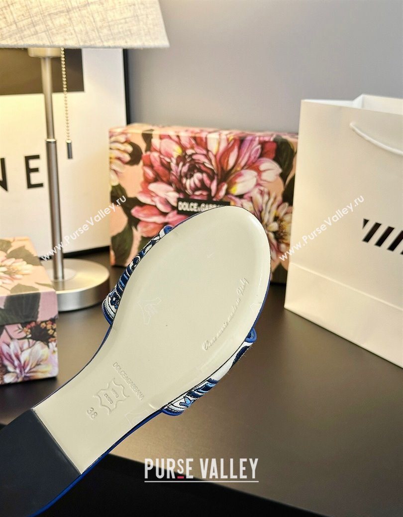 Dolce Gabbana Flat Sliders Sandal in Majolica Embroidery Blue 2025 0825 (MD-250825140)