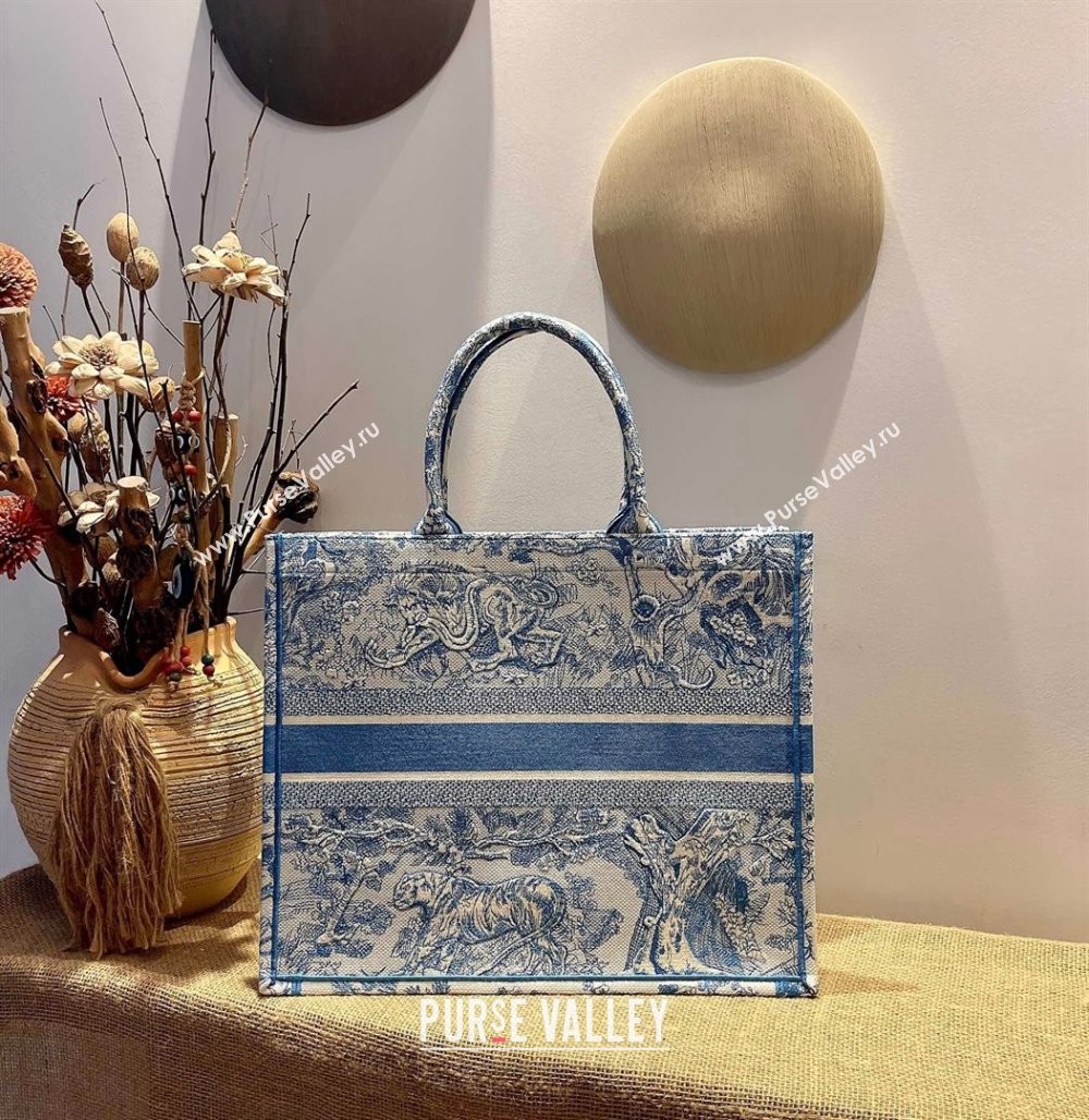 Dior Large Book Tote Bag in Blue Toile de Jouy Embroidery 2021 120148 (XXG-21120148)