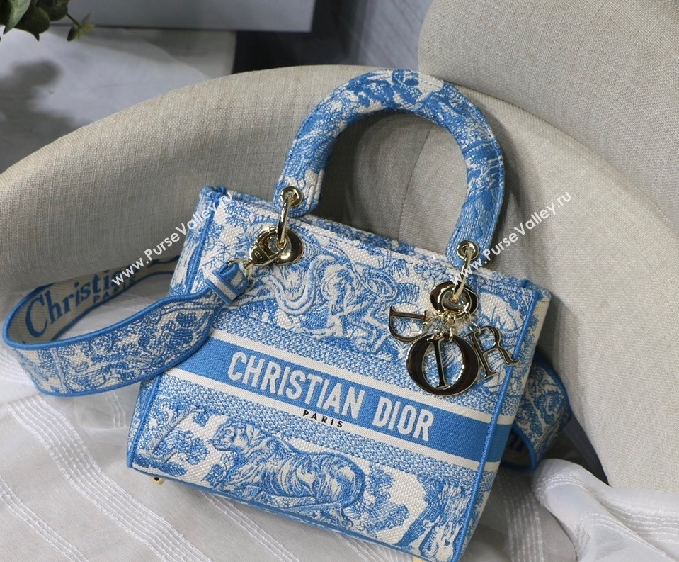 Dior Medium Lady Dior Bag in Cornflower Blue Toile de Jouy Embroidery 2021 (XXG-21120152)