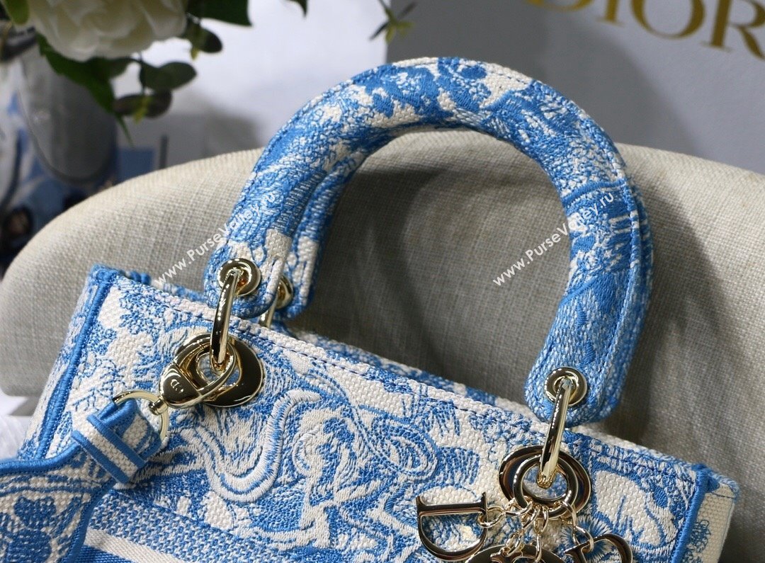 Dior Medium Lady Dior Bag in Cornflower Blue Toile de Jouy Embroidery 2021 (XXG-21120152)