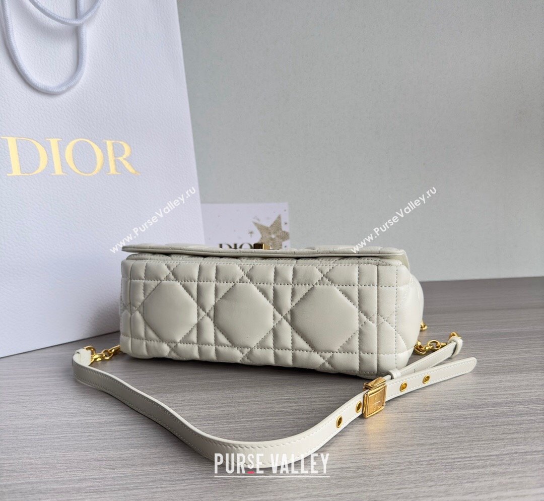 Dior Medium Caro Chain Bag in Quilted Macrocannage Calfskin White/Gold 2023 M9242 (BF-231101135)