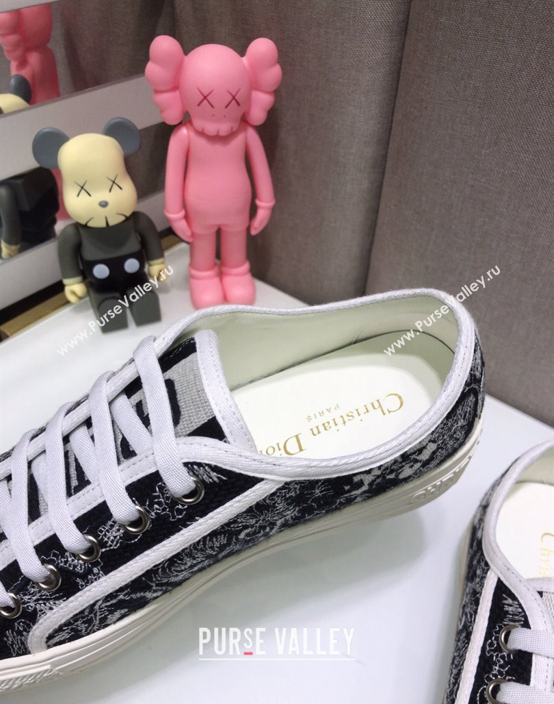 Dior WalknDior Sneakers in Embroidered Cotton Black/White 30 2024 0226 (MD-240226030)