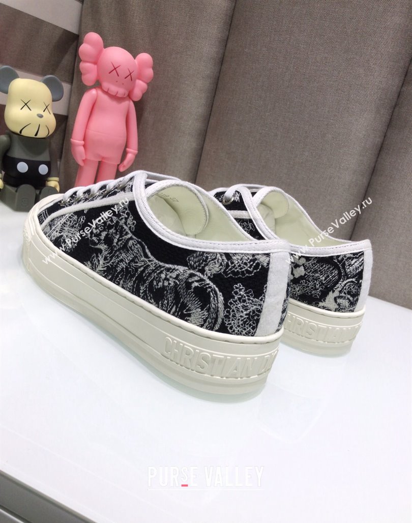 Dior WalknDior Sneakers in Embroidered Cotton Black/White 30 2024 0226 (MD-240226030)