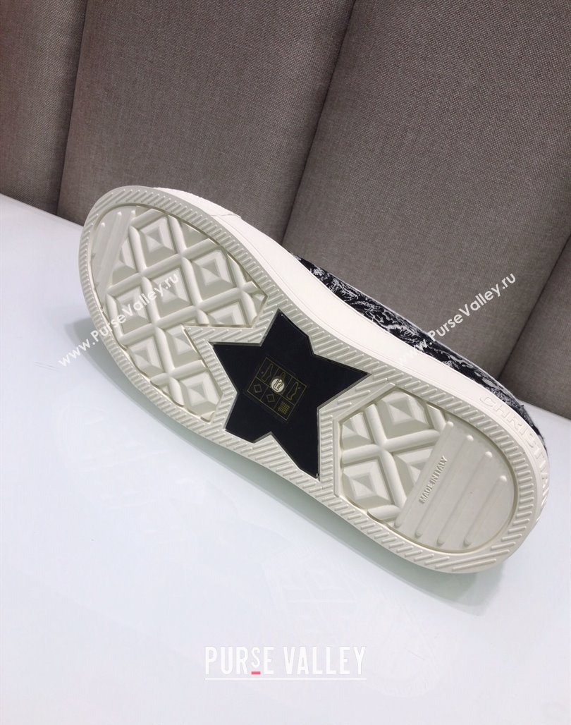 Dior WalknDior Sneakers in Embroidered Cotton Black/White 30 2024 0226 (MD-240226030)