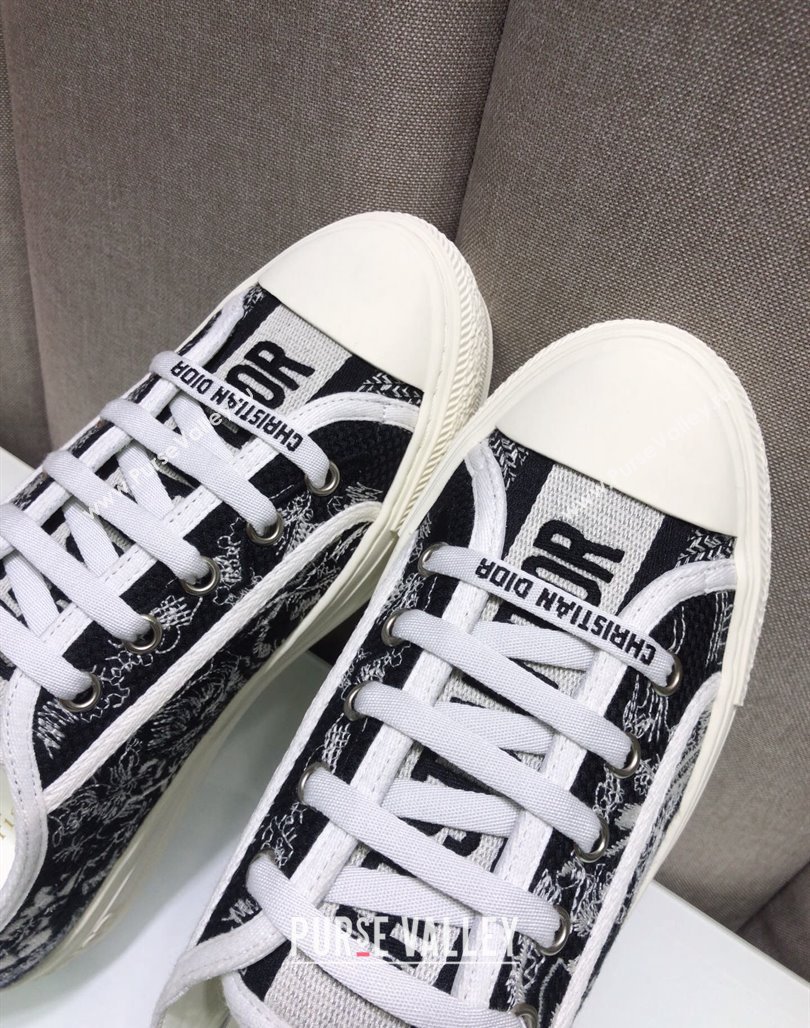 Dior WalknDior Sneakers in Embroidered Cotton Black/White 30 2024 0226 (MD-240226030)
