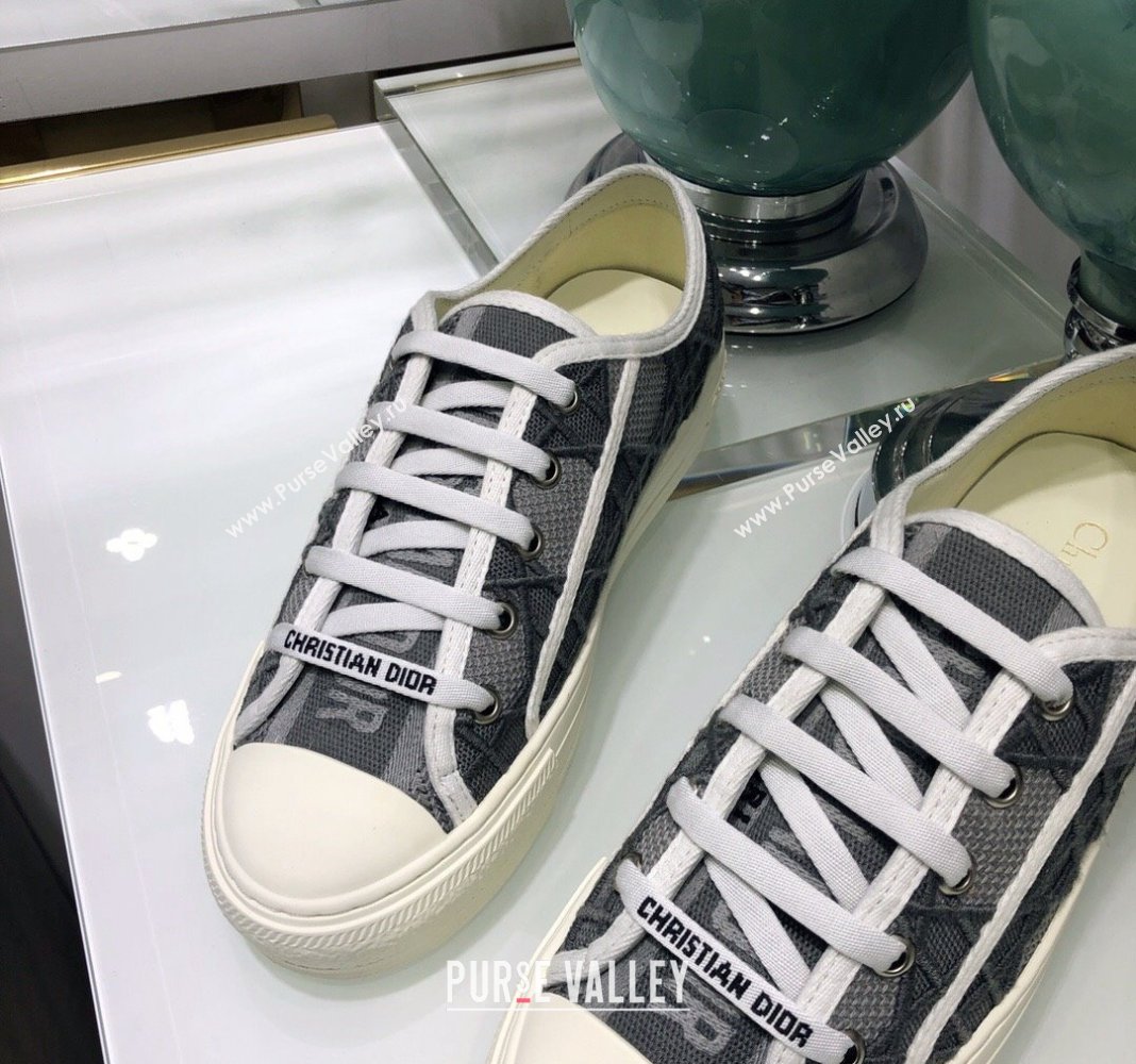 Dior WalknDior Sneakers in Cannage Embroidered Cotton Grey 37 2024 0226 (MD-240226037)