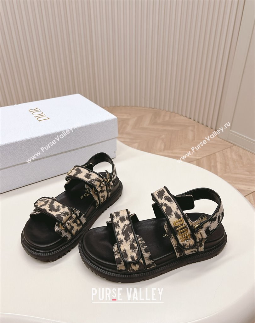 Dior Dioract Flat Strap Sandal in Printed Canvas Beige/Black 2024 (MD-240226058)