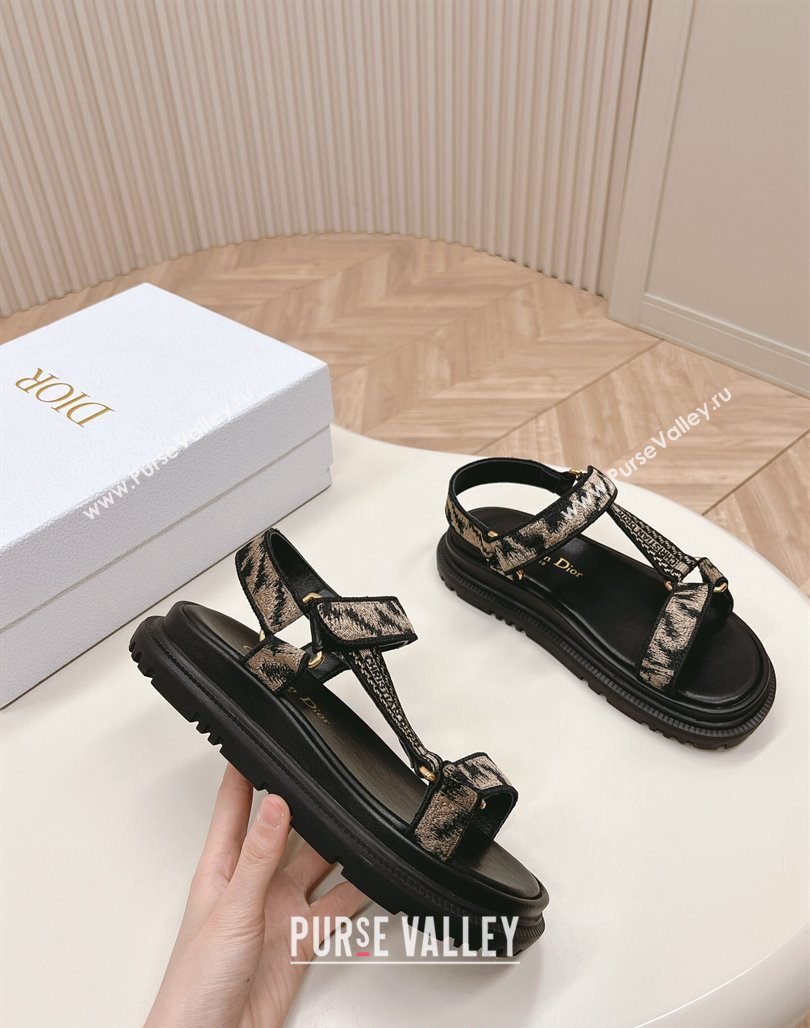 Dior D-Wave Sandal in Beige and Black Embroidered Cotton 02 2024 0226 (MD-240226067)