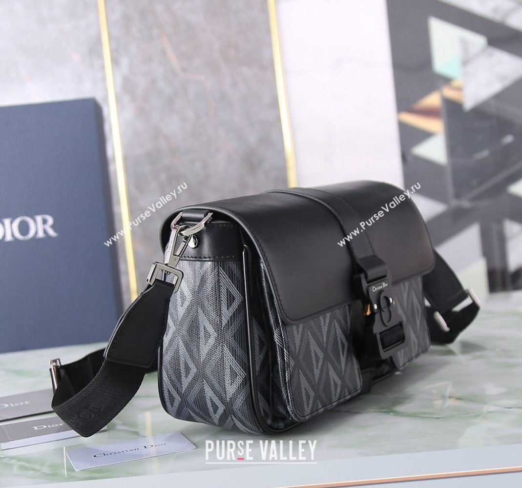 Dior Mens Hit the Road Bag with Strap in CD Diamond Canvas and Calfskin Black 2024 (BF-240415066)