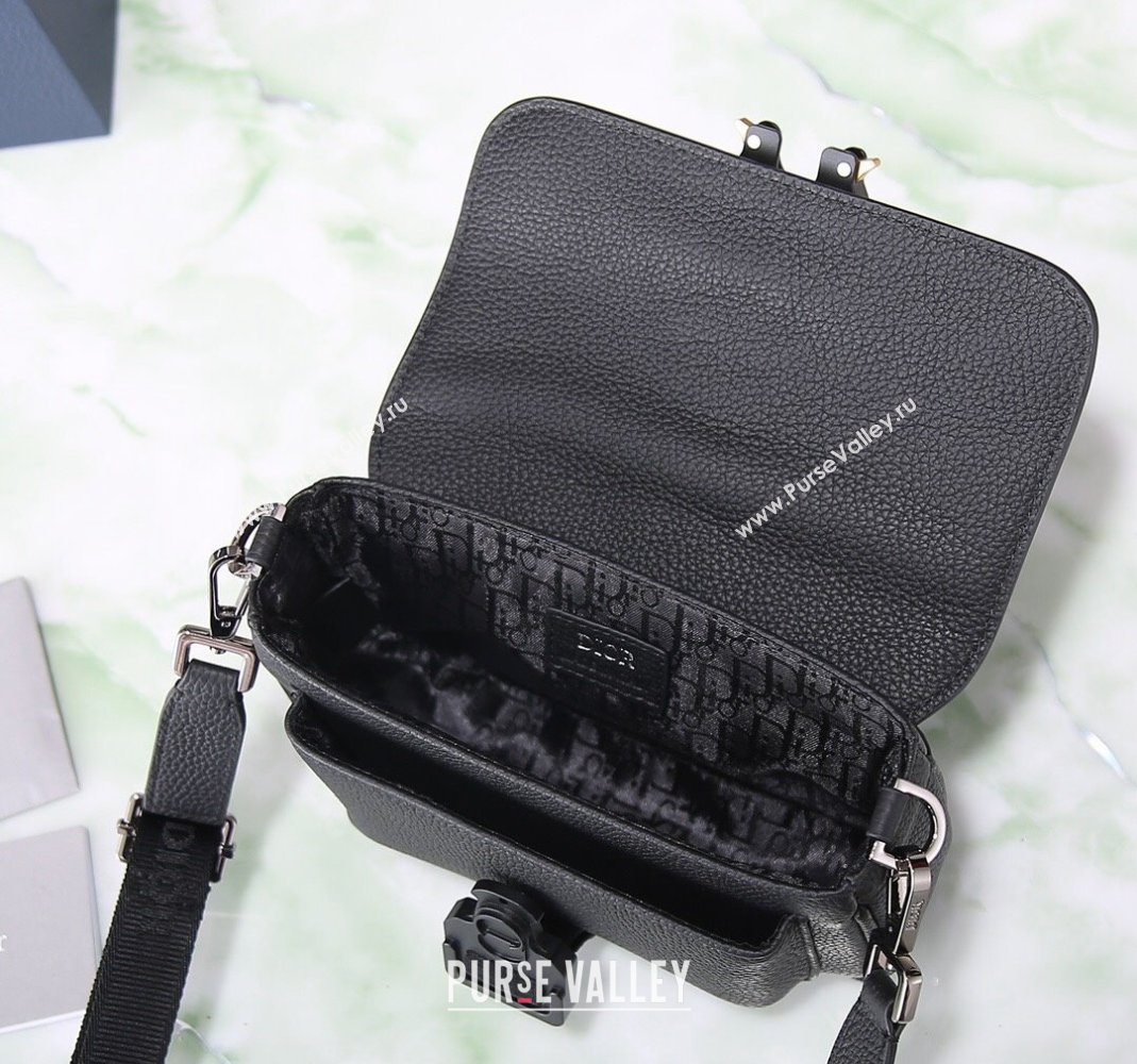 Dior Mens Mini Hit the Road Bag in Black Grained Calfskin 2024 (BF-240415071)