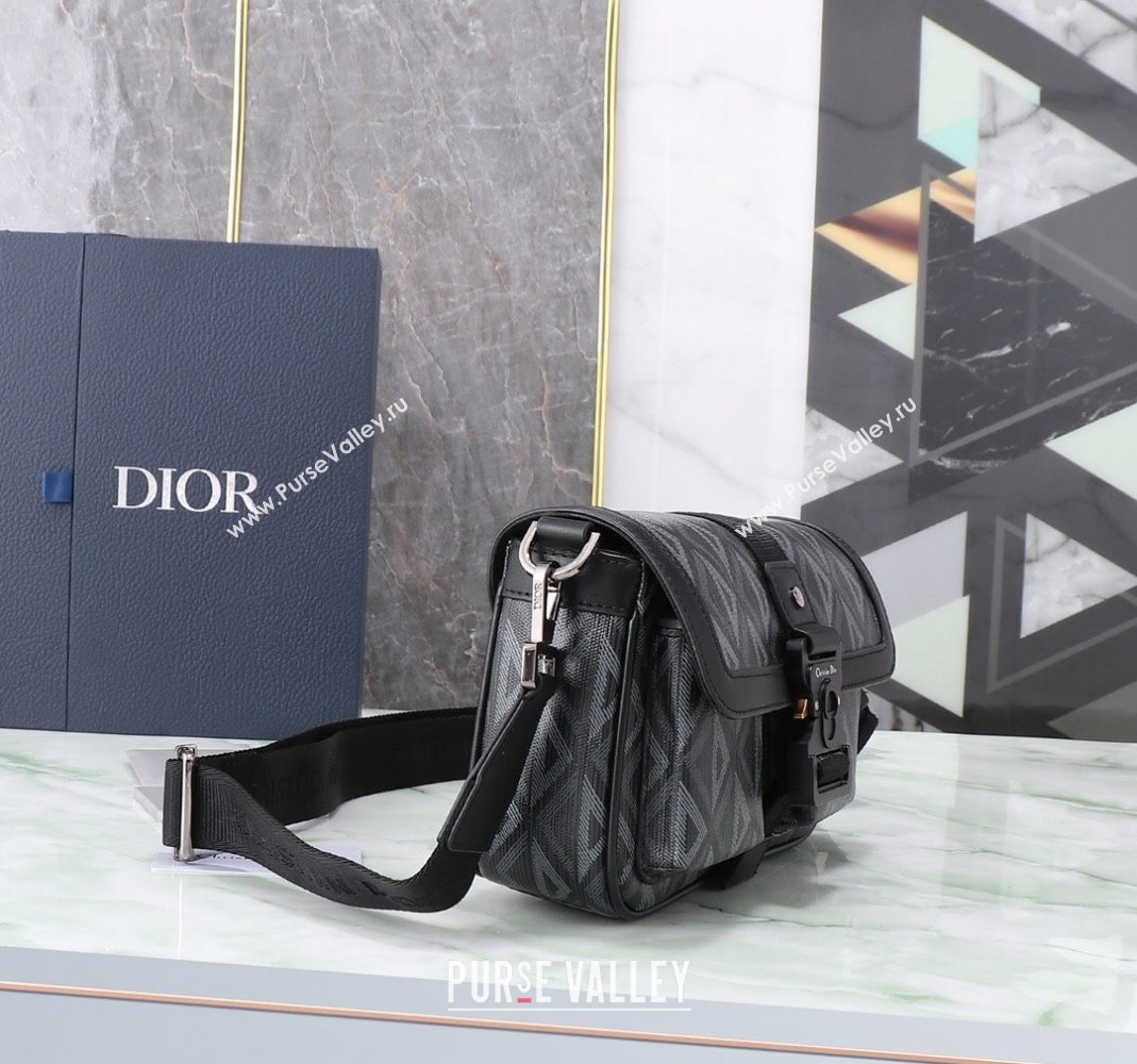 Dior Mens Hit the Road Bag with Strap in CD Diamond Canvas Black 202402 (BF-240415072)