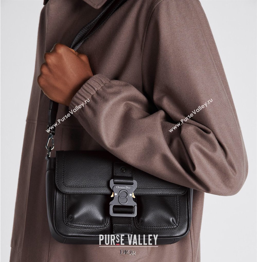 Dior Mens Hit the Road Bag with Strap in Black Grained Calfskin 2024 (BF-240415075)