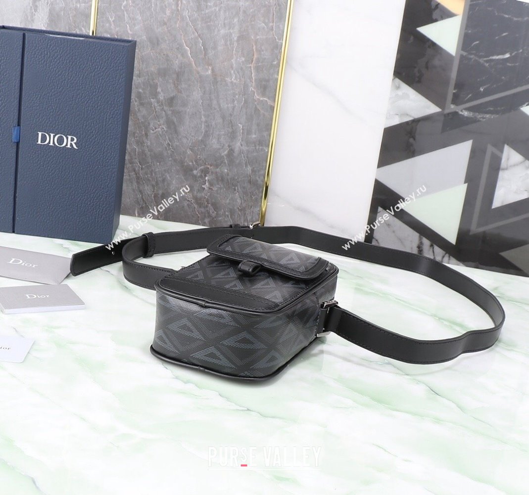 Dior Mens Hit the Road Mini Crossbody Bag in CD Diamond Canvas Black 2024 (BF-240415077)