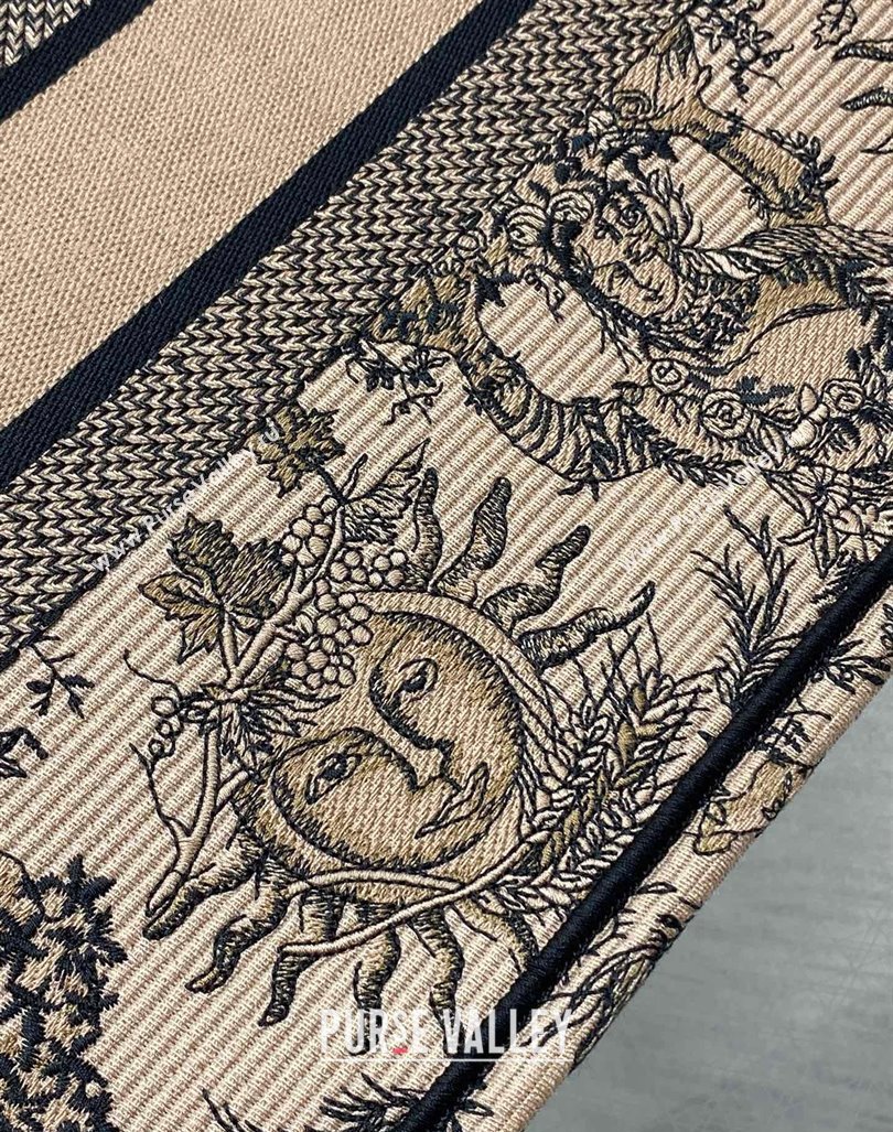 Dior Medium Book Tote Bag Bag in Toile de Jouy Soleil Embroidery Beige/Black 2024 (BF-240415084)