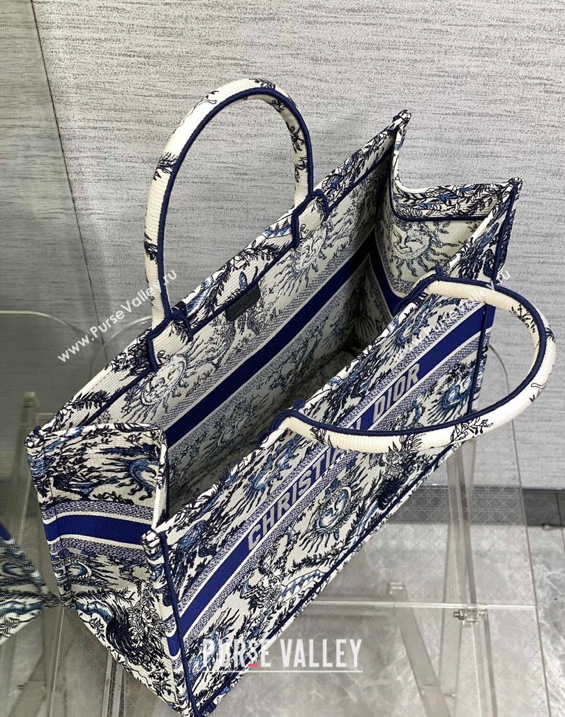 Dior Large Book Tote Bag Bag in Toile de Jouy Soleil Embroidery White/Blue 2024 (XXG-240415086)