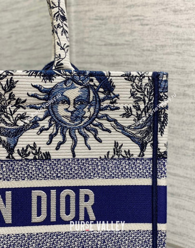 Dior Medium Book Tote Bag Bag in Toile de Jouy Soleil Embroidery White/Blue 2024 (BF-240415087)