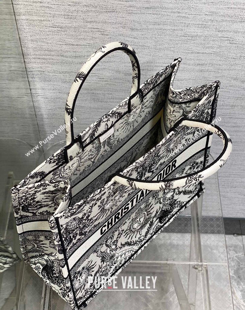 Dior Large Book Tote Bag Bag in Toile de Jouy Soleil Embroidery White/Black 2024 (XXG-240415089)