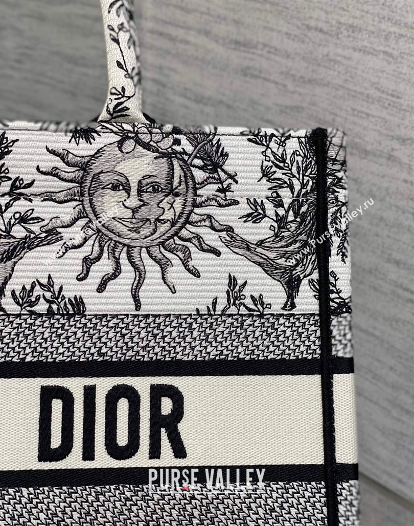 Dior Medium Book Tote Bag Bag in Toile de Jouy Soleil Embroidery White/Black 2024 (BF-240415090)