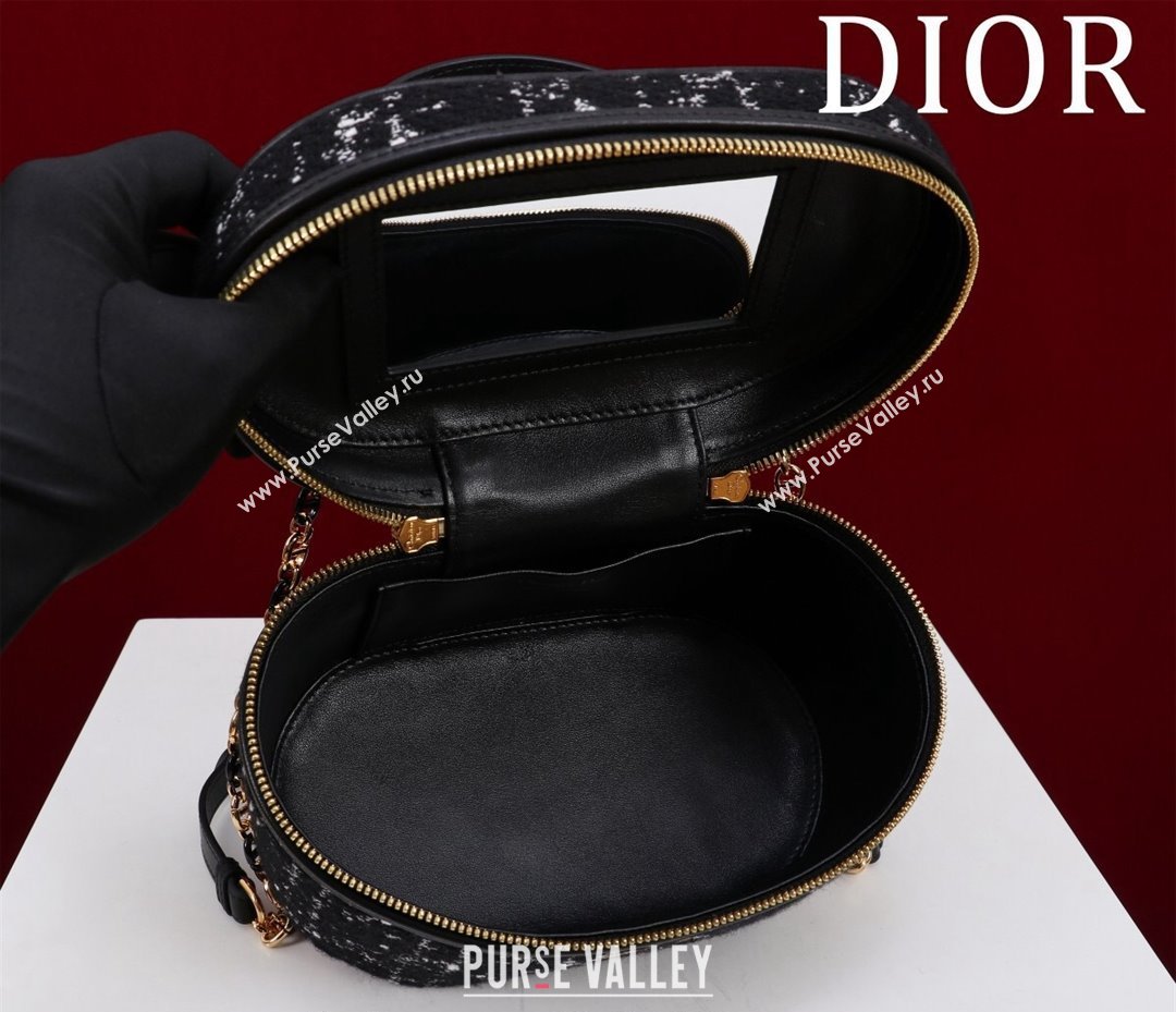 Dior Caro Small Vanity Case in Black Cannage Tweed 2024 (XXG-240523002)