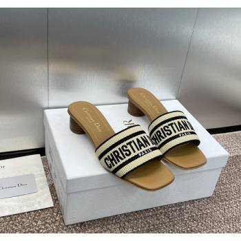 Dior Dway Heeled Slide Sandals 3.5cm in Natural Raffia Straw and Black Embroidered Cotton 2024 (MD-240604012)