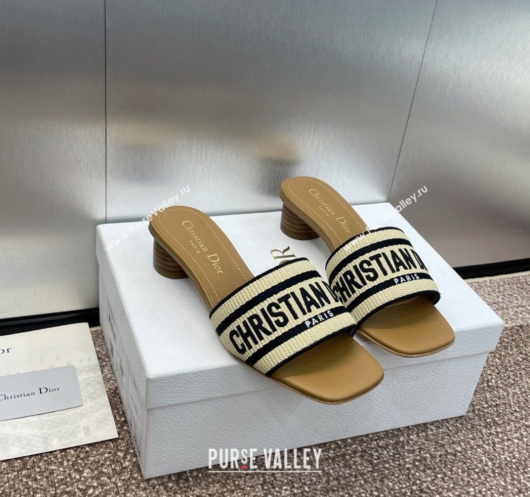 Dior Dway Heeled Slide Sandals 3.5cm in Natural Raffia Straw and Black Embroidered Cotton 2024 (MD-240604012)