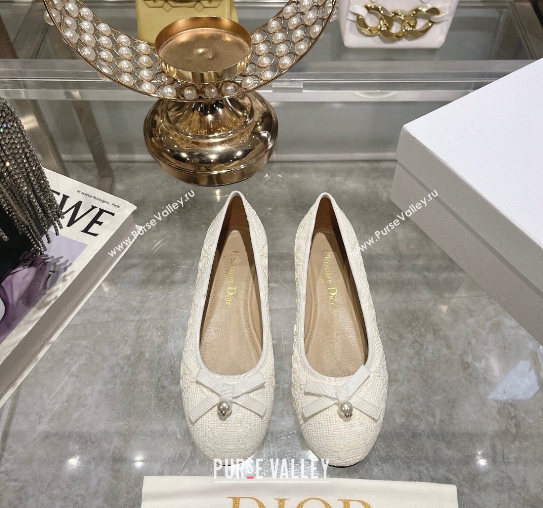 Dior Ballet Flats in Cannage Raffia Straw with Pearl Bow White 2024 0604 (KL-240604078)