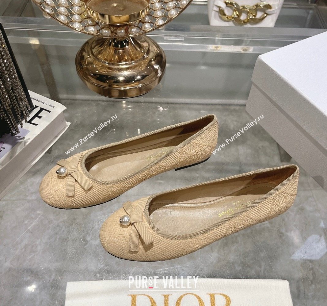 Dior Ballet Flats in Cannage Raffia Straw with Pearl Bow Beige 2024 0604 (KL-240604080)