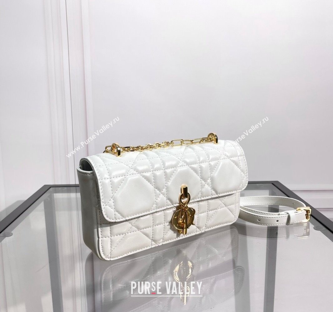 Dior Miss Daisy Mini Bag in Macrocannage Lambskin White 2024 (BF-240624091)