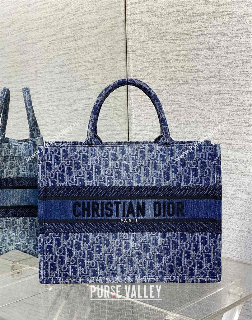 Dior Medium Book Tote Bag Bag in Blue Denim Dior Oblique Jacquard 2024 (XXG-240624078)