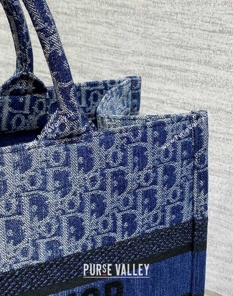 Dior Medium Book Tote Bag Bag in Blue Denim Dior Oblique Jacquard 2024 (XXG-240624078)