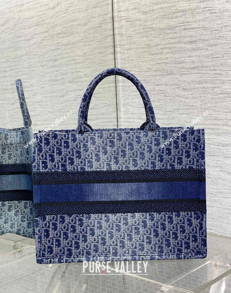 Dior Medium Book Tote Bag Bag in Blue Denim Dior Oblique Jacquard 2024 (XXG-240624078)