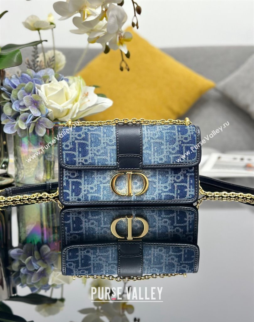 Dior 30 Montaigne East-West Bag with Chain in Blue Denim Dior Oblique Jacquard 2024 (XXG-240624081)