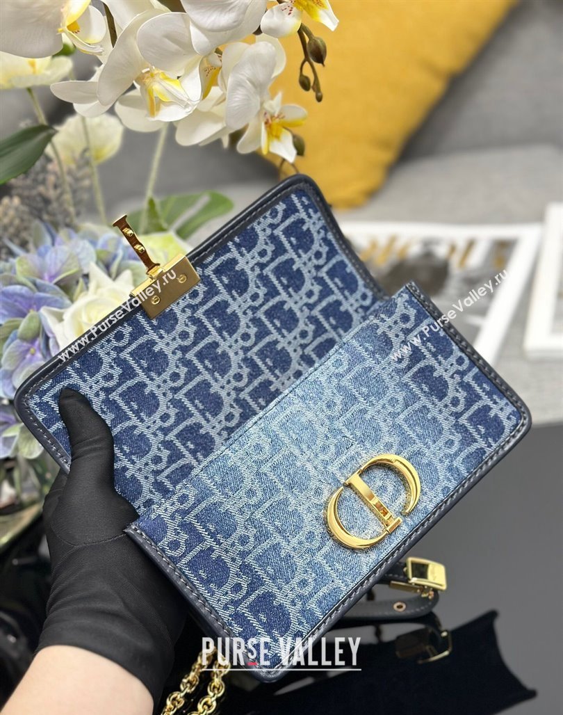 Dior 30 Montaigne East-West Bag with Chain in Blue Denim Dior Oblique Jacquard 2024 (XXG-240624081)