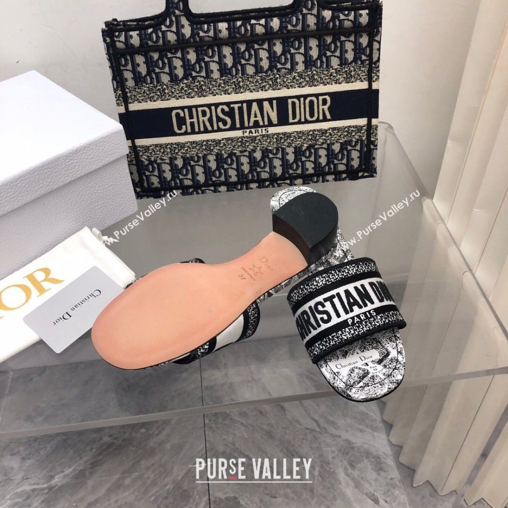 Dior Dway Heel Slides Sandal 4cm in White and Black Embroidered Cotton with Plan de Paris Motif 2024 NO.127 (MD-240702019)