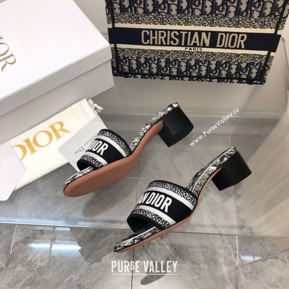 Dior Dway Heel Slides Sandal 4cm in White and Black Embroidered Cotton with Plan de Paris Motif 2024 NO.126 (MD-240702020)