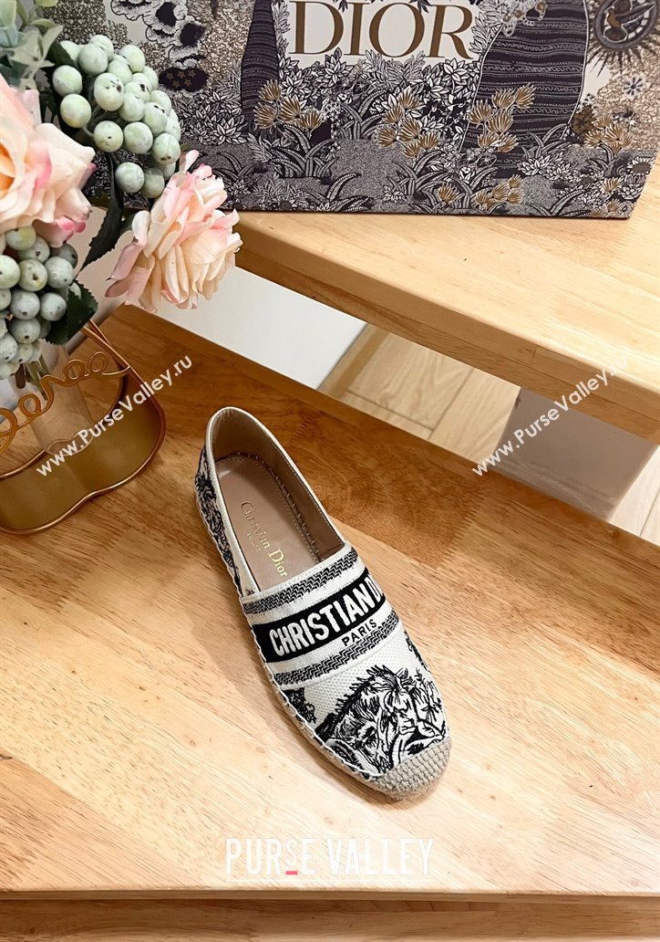 Dior Granville Espadrilles Flat in Cotton Embroidered with White and Black Toile de Jouy Sauvage Motif 2024 (HB-240702065)