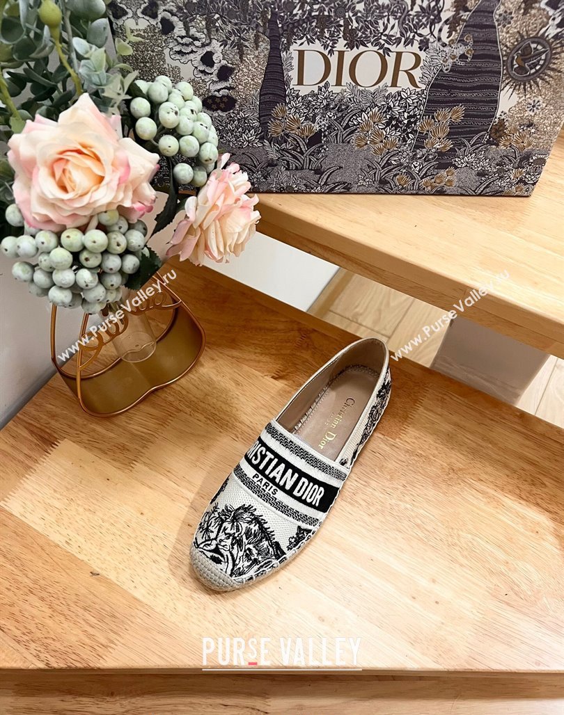 Dior Granville Espadrilles Flat in Cotton Embroidered with White and Black Toile de Jouy Sauvage Motif 2024 (HB-240702065)