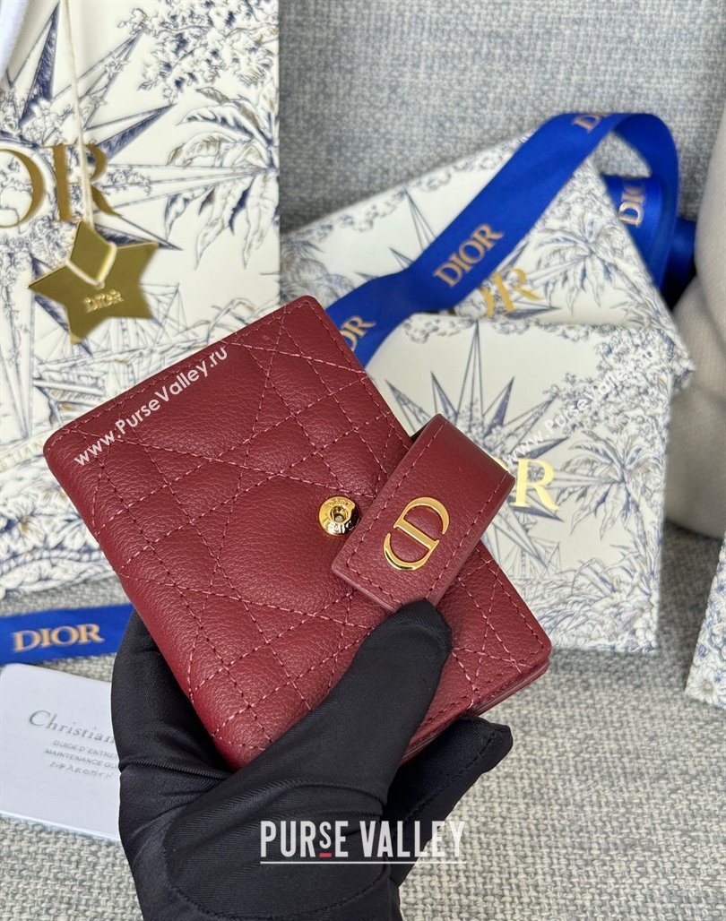 Dior Dior Caro Dandelion Card Holder Wallet in Supple Cannage Calfskin Dark Burgundy 2024 S5157 (XXG-240715084)