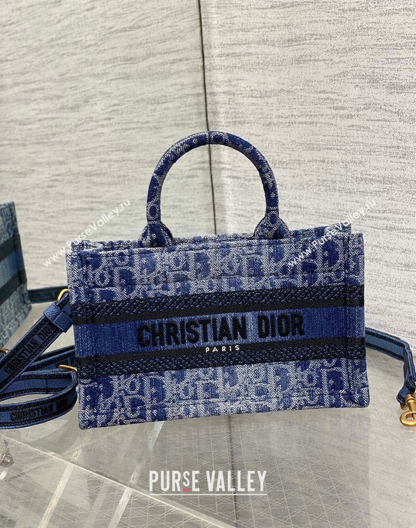 Dior Mini Dior Book Tote Bag in Blue DenimOblique Jacquard 2024 (XXG-240715093)