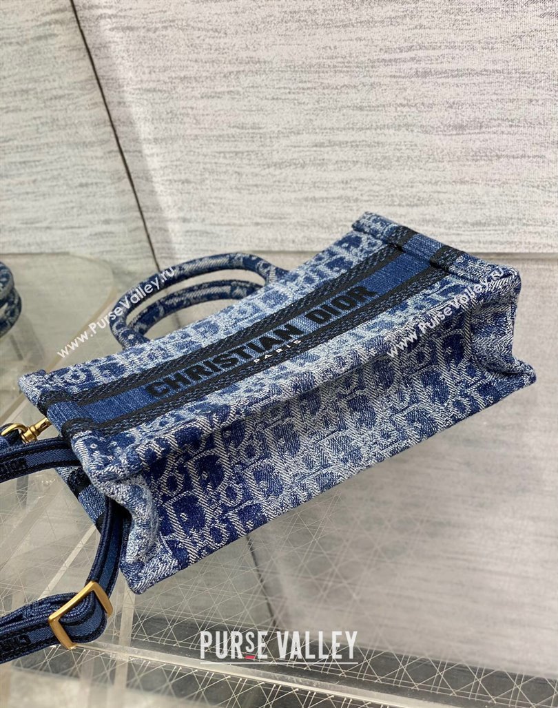 Dior Mini Dior Book Tote Bag in Blue DenimOblique Jacquard 2024 (XXG-240715093)