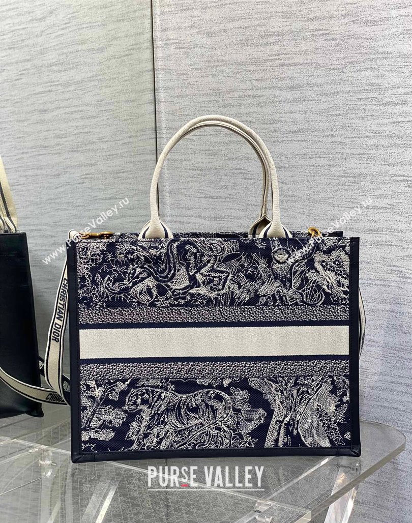 Dior Medium Dior Book Tote bag in Blue Toile de Jouy Reverse Embroidery and Calfskin 2024 0715 (XXG-240715094)