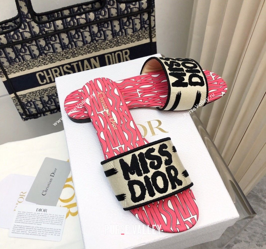 Dior Dway Flat Slides Sandal in Embroidered Cotton and Miss Dior Allover Motif Pink/Beige 2024 No.190 (MD-240814009)