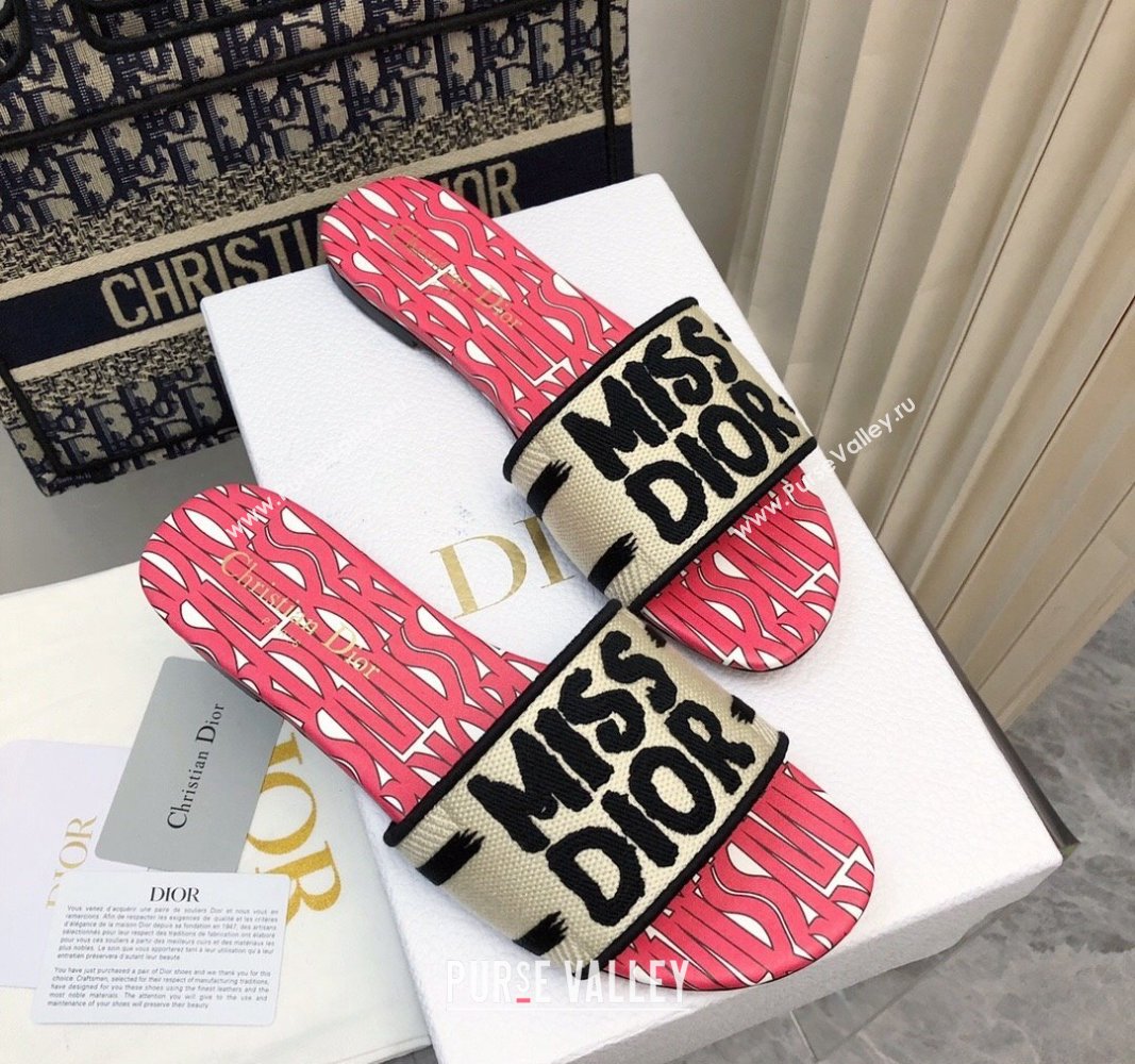 Dior Dway Flat Slides Sandal in Embroidered Cotton and Miss Dior Allover Motif Pink/Beige 2024 No.190 (MD-240814009)