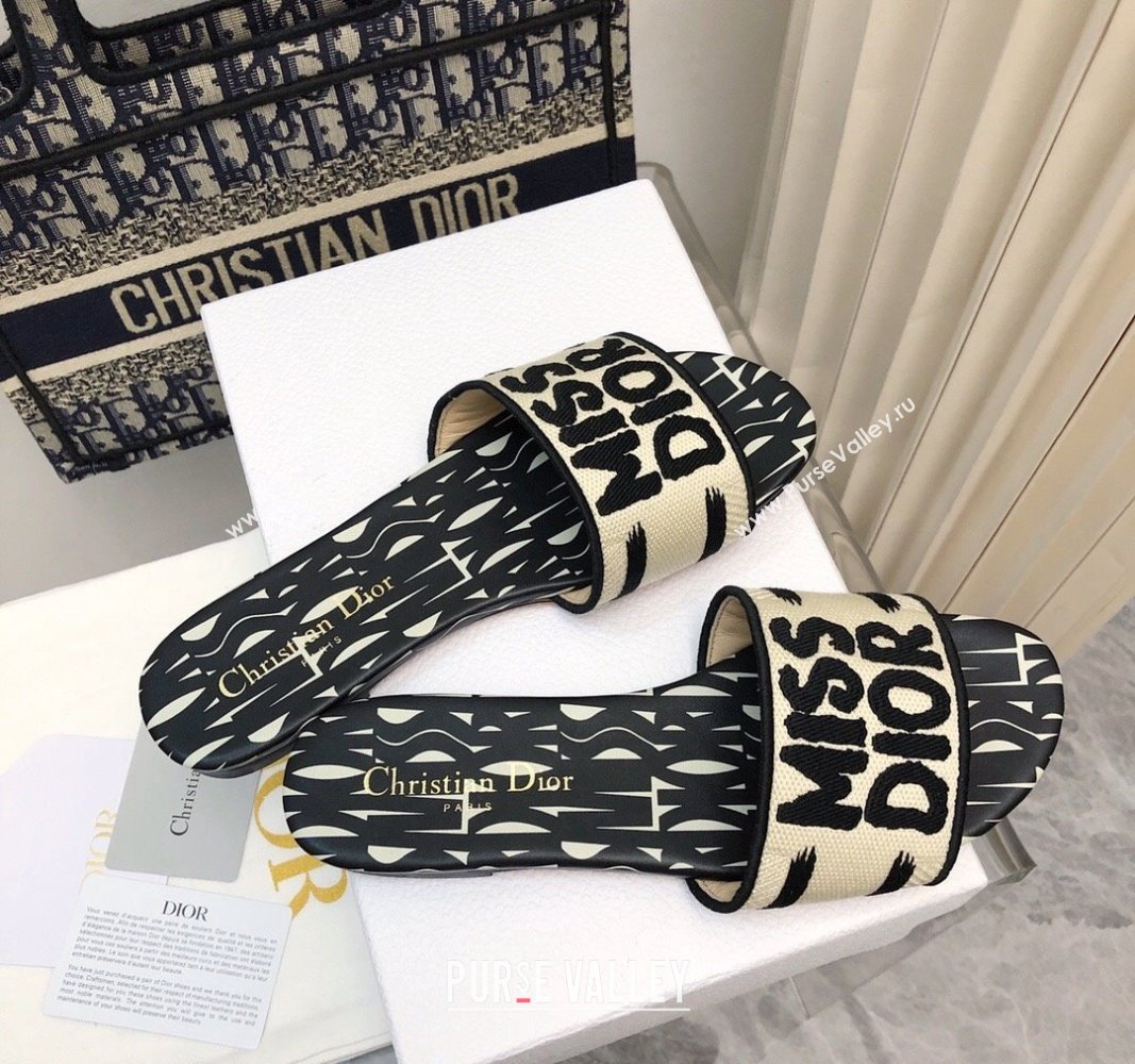 Dior Dway Flat Slides Sandal in Embroidered Cotton and Miss Dior Allover Motif Black/Beige 2024 No.189 (MD-240814010)