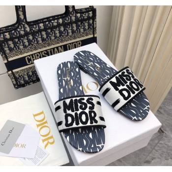 Dior Dway Flat Slides Sandal in Embroidered Cotton and Miss Dior Allover Motif White/Grey 2024 No.187 (MD-240814012)