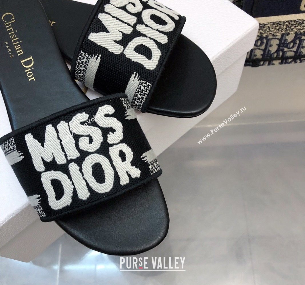 Dior Dway Flat Slides Sandal in Embroidered Cotton and Miss Dior Motif Black 2024 No.185 (MD-240814019)