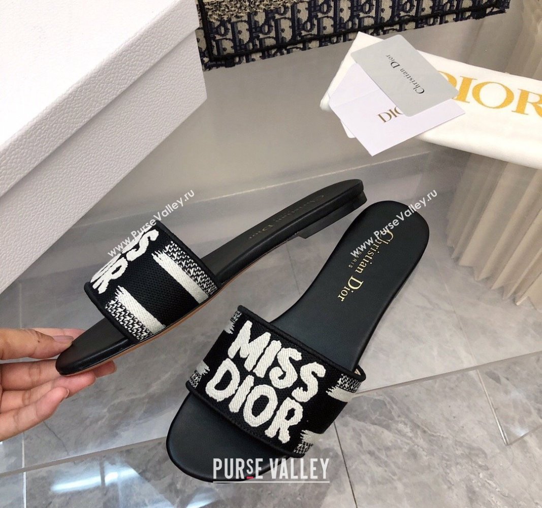 Dior Dway Flat Slides Sandal in Embroidered Cotton and Miss Dior Motif Black 2024 No.185 (MD-240814019)