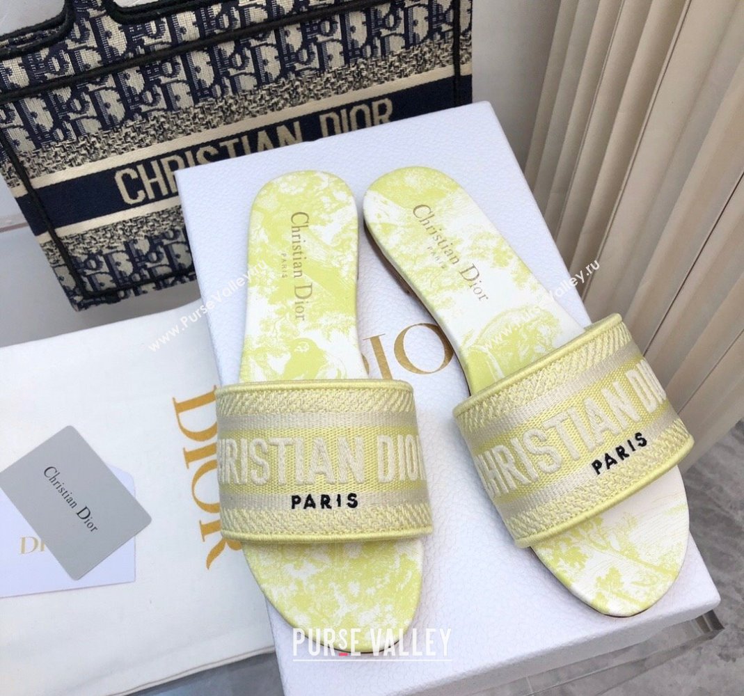 Dior Dway Flat Slides Sandal in Embroidered Cotton and Toile de Jouy Sauvage Motif Lemon Yellow 2024 No.183 (MD-240814024)