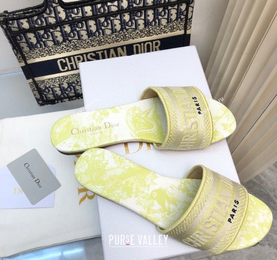 Dior Dway Flat Slides Sandal in Embroidered Cotton and Toile de Jouy Sauvage Motif Lemon Yellow 2024 No.183 (MD-240814024)